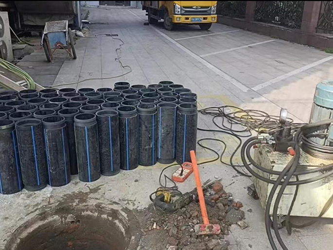 南头PE置换管厂家 DN315置换管 非开挖管短管置换